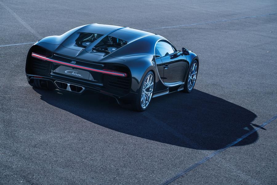  Bugatti Chiron 2016 года  (фото 16 из 51)